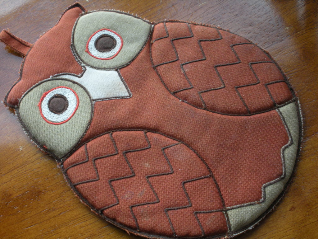 vintage owl potholder 